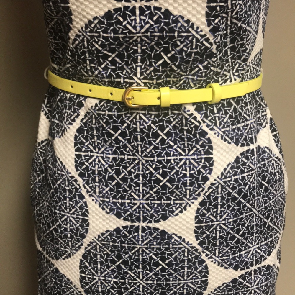 Patterned Dress. - Picture 3 of 3